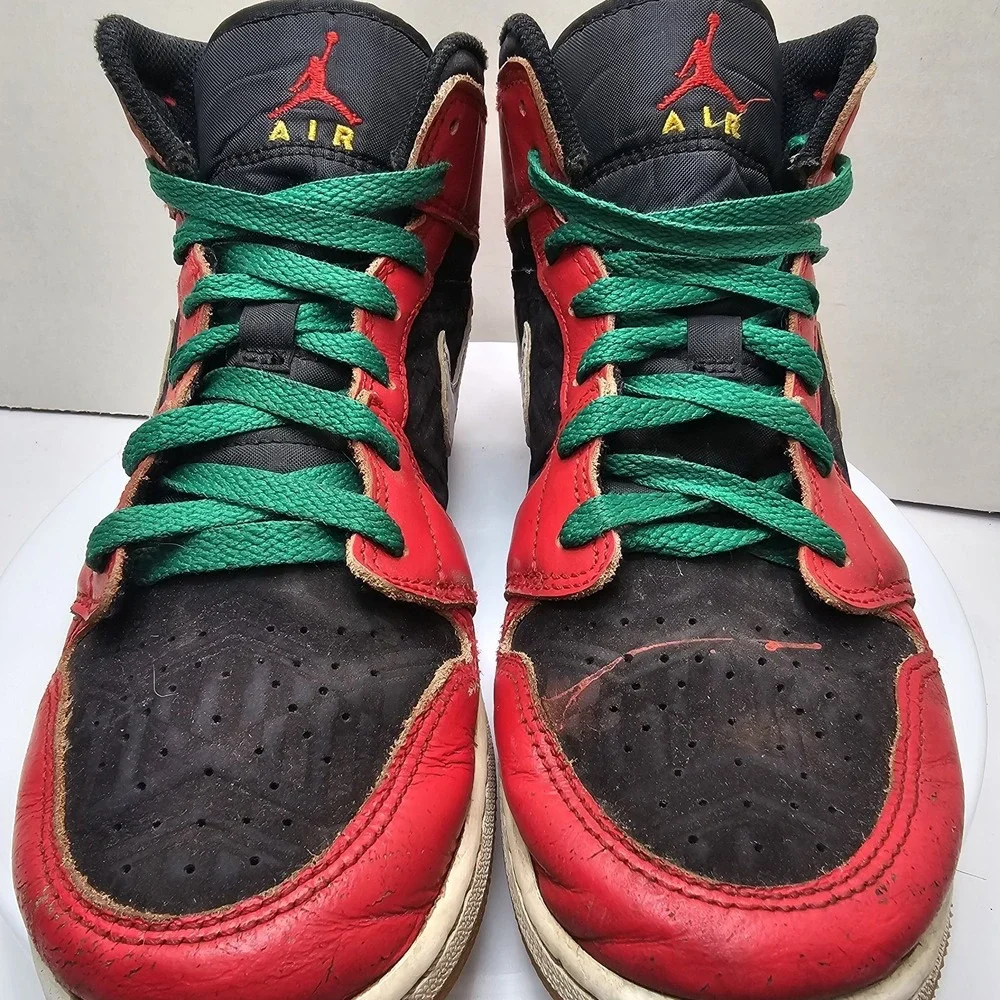 Nike Air Jordan One 1 Mid GS Christmas DQ8418-006 Size 6.5Y Red Black White